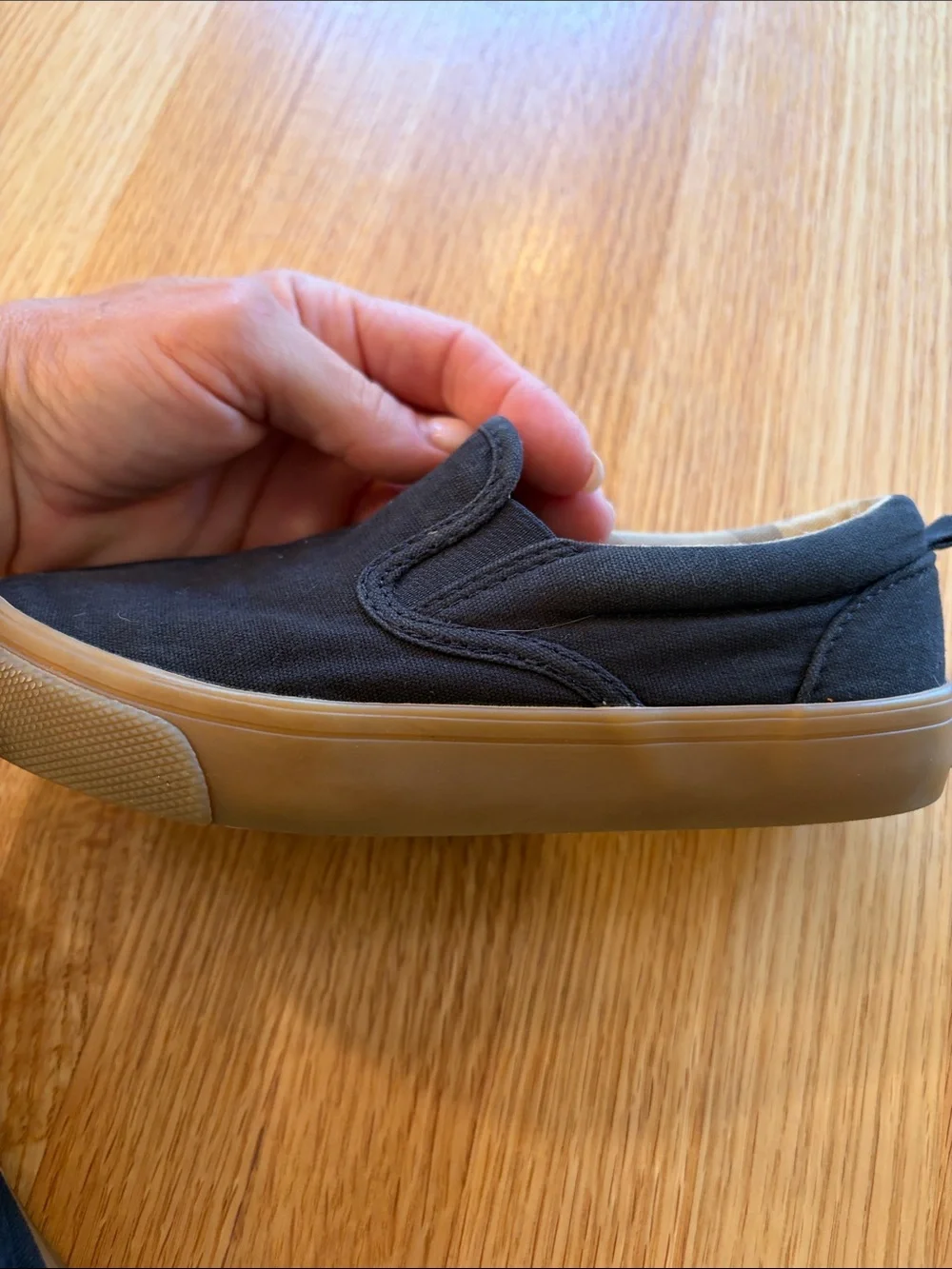 Old Navy Black Slip-On Kids Dress Shoes with Brown Soles size 12